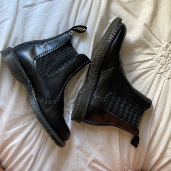 Dock Martin boots - Picture 1 of 6
